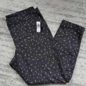 Old navy gray leopard pixie pants